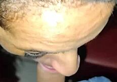 Fiz A Fila Na Casa De Swing E Deixei Todos Me Comerem No Gloryhole