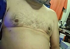 Ezsosa Exposes Her Fat Curvy Ass In Uncensored Bedroom Flashing!