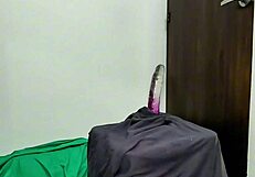 i mounted a dildo with my squirting pussy, milf mother in law with big ass