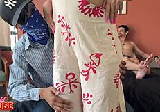 Ruiva Casada Dando O Cu Na Frente Do Marido Corno!