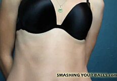 मैं तुम्हारे अंडे फोड़ दूंगी फेमडॉम में