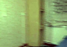 स्वीटी टीन 18+ चूत के साथ राइड के लिए बोंक्स करता है!