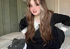 Teen maid caught on cam with dripping wet pussy in hotel for tips