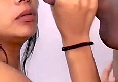 Esta yucateca esta deliciosa morenita y flaquita bent over with huge waist