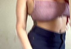 मेरी दोस्त की बाल वाली चूत को जोर से थप्पड़ मारा! 😈