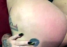 Watch Babe Finger Pussy And Gape!