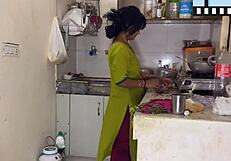 mi marido me ata mientras cocino y me folla rico?