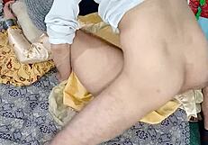 मैंने अपनी देसी दुल्हन से पीले कपड़े में इंटेंस मोमेंट प्यार किया