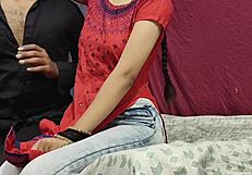 गर्लफ्रेंड गांड चाटने के लिए भीख मांगती है थूककर और डोमिनेशन से