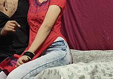 गर्लफ्रेंड गांड चाटने के लिए भीख मांगती है थूककर और डोमिनेशन से