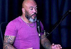 Indiazinha Endures Pain for Recognition