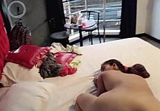 went to hotel to fuck and they jumped on me so good but i want more