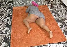 हॉर्नी मिल्फ बड़ी लंड से भाप भरी फ्लोर सेक्स मजा क्रीमपाई