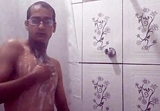 Leaked video of me showing off to neighborhood girl