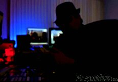 ब्लॉन्ड वाइफ कैमरा पर बीबीसी के साथ चीट करती है?