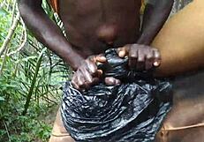 यो, देखो यह हॉट टॉय सब कुछ वेट और वाइल्ड बना रहा है!