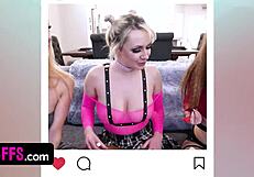 तीन बेस्टफ्रेंड्स रॉकस्टार को गैंगबैंग कर उन्माद महसूस करते