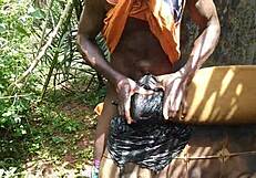 यो, देखो यह हॉट टॉय सब कुछ वेट और वाइल्ड बना रहा है!