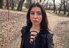 चेहरा पर वीर्य गिराने से पार्क वॉक में शॉक