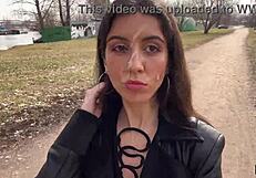 चेहरा पर वीर्य गिराने से पार्क वॉक में शॉक