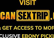 बड़े टिट्स वाली अफ्रीकन स्लट इंटररेसल फक में पाउंडेड