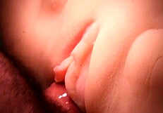 क्या उसकी शेव्ड चूत डबल टॉय से तुम्हें भी वाइल्ड कर देती है जैसे मुझे?