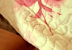 Watch her open her mature pussy at dawn, ready for action!