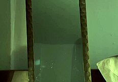 gotica culona masturbandose con lentes emo 😈