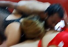 Chupando a Bucetinha da Esposa Enquanto Ele Arromba Minha Buceta