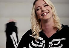 Gorgeous Blonde Kenna James Gets Fucked Hard By Sexy Boyfriend Nathan Bronson