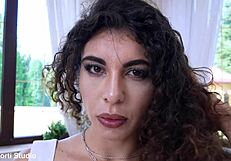 पार्ट 1: Lady Anas को ह्यूज ब्लैक कॉक से फिस्टिंग के साथ पूरी गंद डिस्ट्रक्शन!