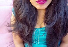 हॉर्नी जीजा बिग ऐस देसि इंडियन साली को क्लोजअप डॉगीस्टाइल में पाउंड करता है। ब्लोजॉब हीट बढ़ाता है।