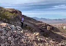 यो, कभी केव में पब्लिक ब्लोजॉब ट्राई किया ऐसा?