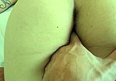 Best friend ko massage deti hoon - kya hoga aage?