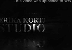 छोटी 18+ लाल बालों वाली स्लट पिक्सी पहली बार DVP ट्राई करती है विशाल ब्लैक कॉक्स के साथ। उसे ब्लैक गाइज EKS413 से डबल वैजिनल गेपिंग मिलती है!