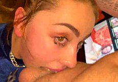 वाह, वो इंटेंस फेसफक एपिक थ्रोटपाई फिनिश के साथ खत्म हुआ