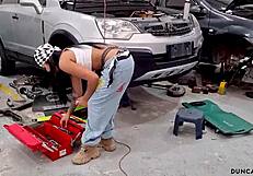 His car broke down but he lucked out with Latina tattoo