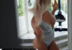 Mofos - Paisley Porter's Pussy Licked Then Pounded In Bathtub