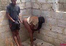 Outdoor Babe Gets Fucked In Garden Yard