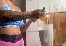 Woman Flashes Swollen Pussy In Public Exhibition