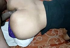 Soteli Bahin Aur Main Raat Ke Andhere Me