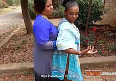 Amateur bbw ebony lesbians share double dildo