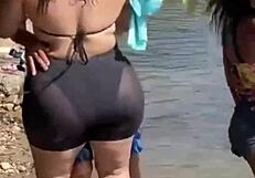 Bunduda gostosa is a hot prostitute.