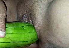 हॉर्नी गर्लफ्रेंड बनाम गेमर बॉयफ्रेंड