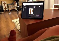 Petite 18+ shows big tits and ass