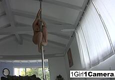 Oh wow, sexy busty natasha nice is all alone masturbating 😍