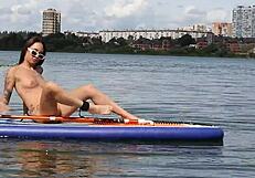 Naked Beach Brunette Shows Shaved Pussy In Public