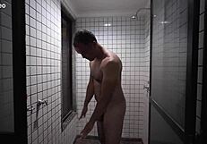 लैटिना काउगर्ल सौना अपमान में काला लंड चढ़ती है