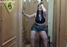 Milf with big ass dancing and stripping boldly