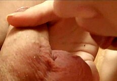 शावर में स्टेला फॉग की बेस्ट सीन